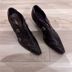 BCBG Y2K Western Leather Ankle Boots